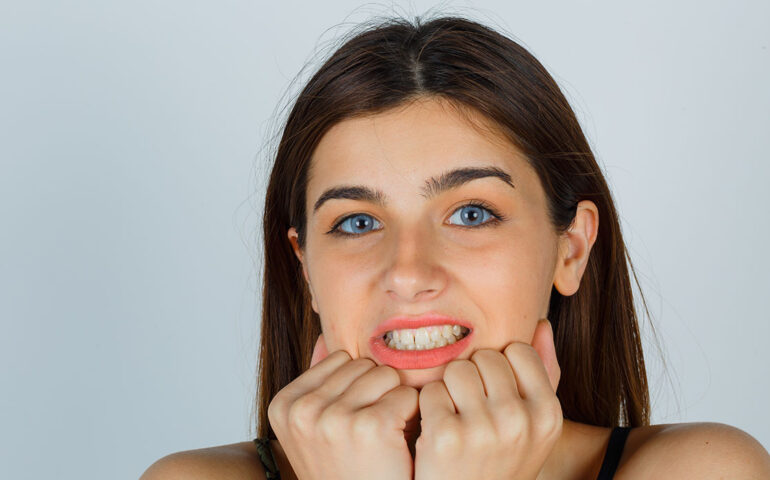 Bleeding-Gums-Treatment-in-Gandhinagar